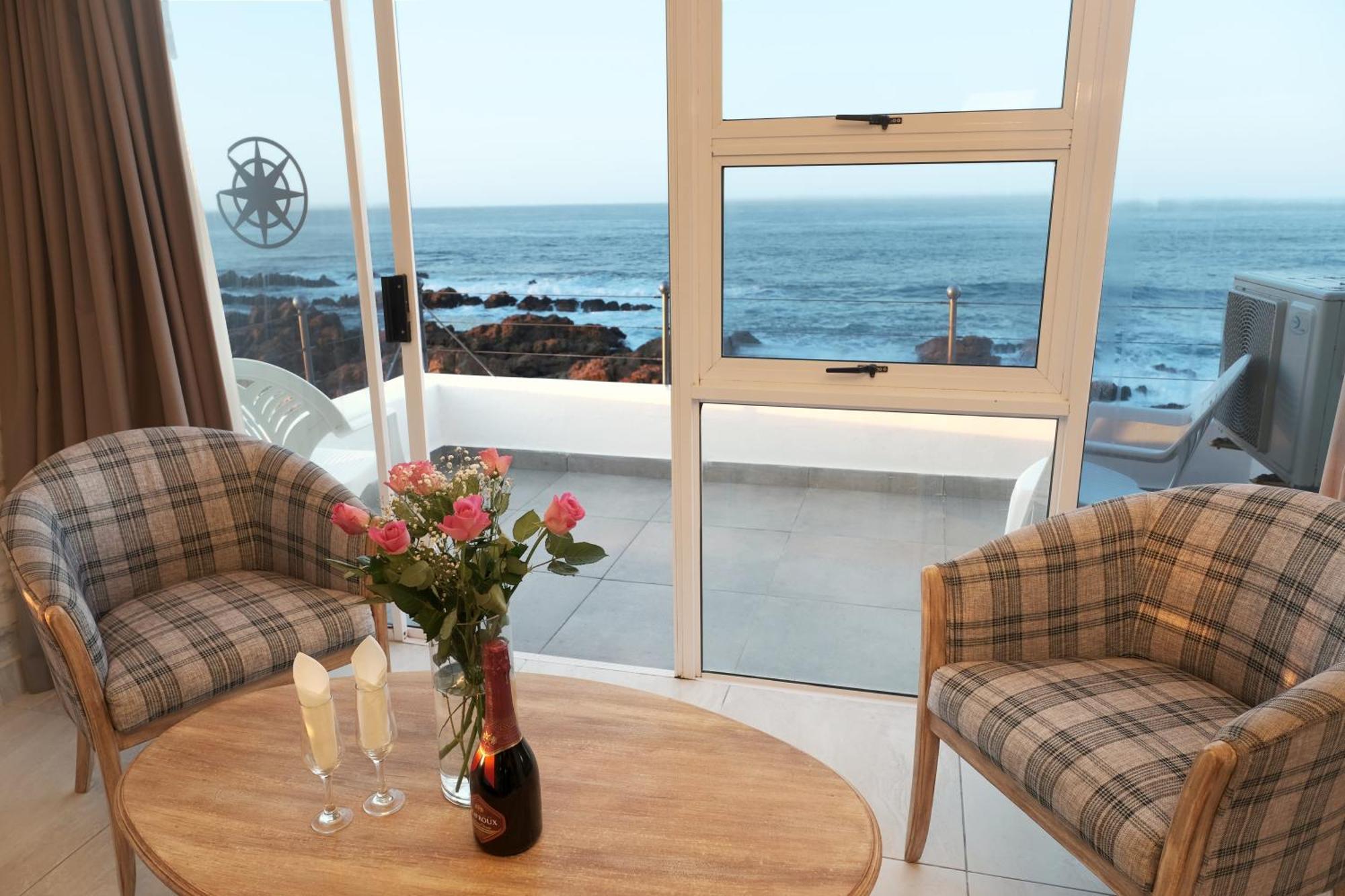The Point Hotel & Spa Mossel Bay Bagian luar foto