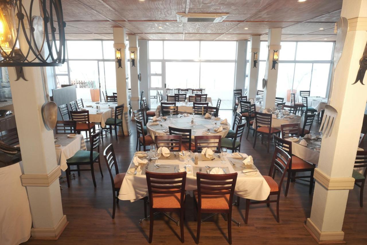 The Point Hotel & Spa Mossel Bay Bagian luar foto