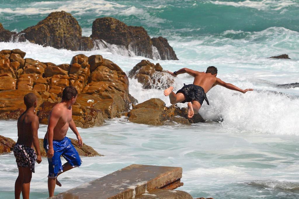 The Point Hotel & Spa Mossel Bay Bagian luar foto